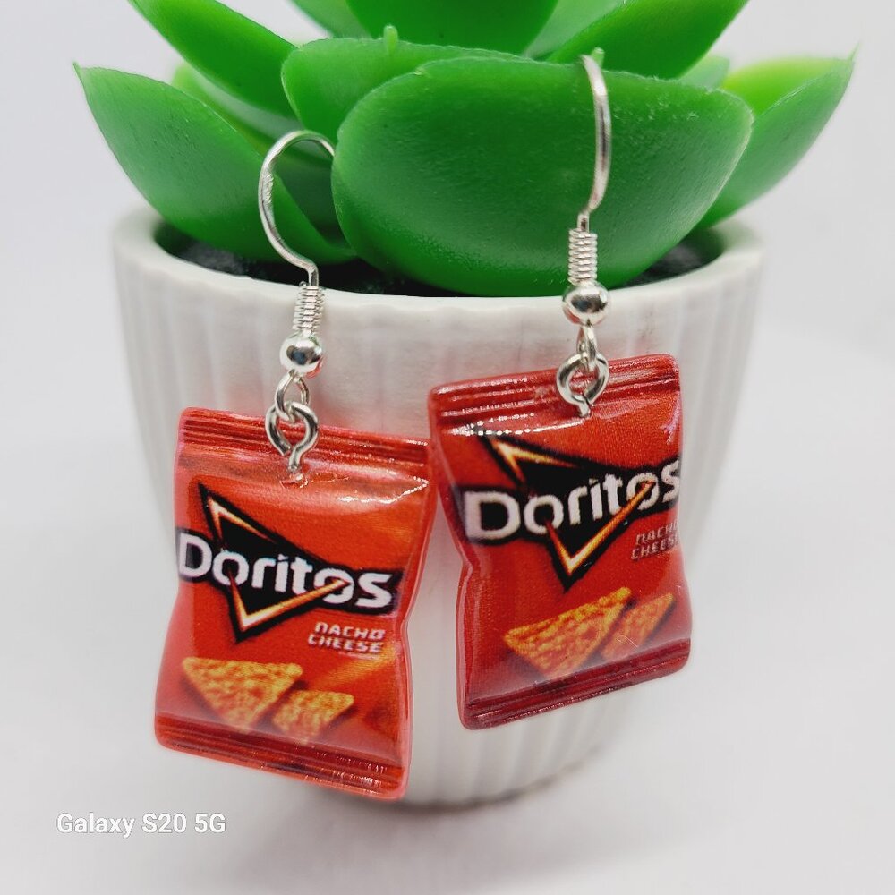 Handcrafted Edible Theme Chips Dangle Drop Earrings NWOT‎ Women's/Girls Fun